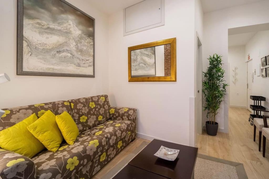 Apartment Malasana By Sharingco Madrid Exterior photo